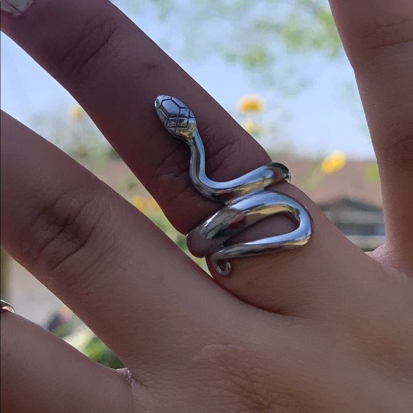 Snake ring - Picture 2 of 2